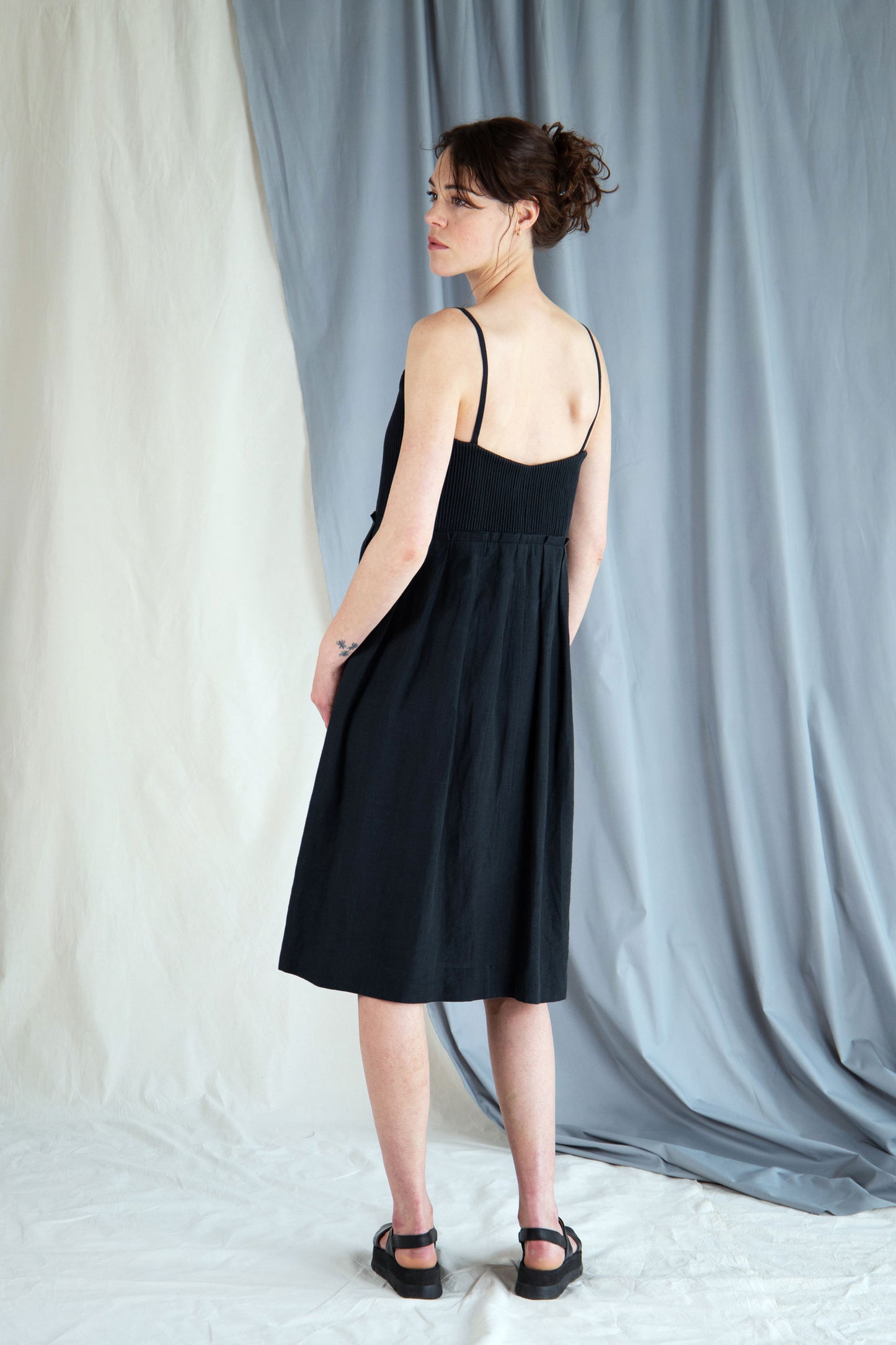 Corded linen midi dress - Black in  S by VIMPELOVA