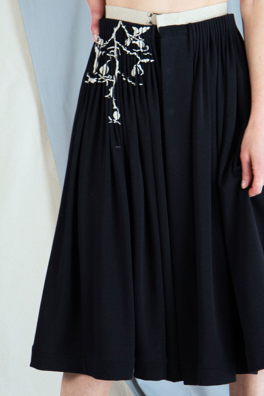 Pleated jersey skirt with embroidery - Black in  XS by VIMPELOVA